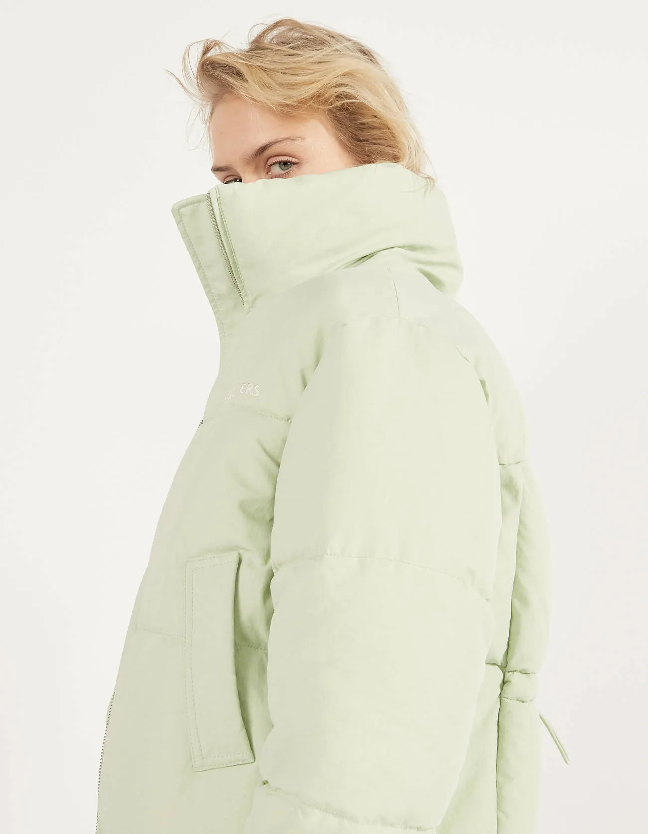 Pufferjacke aus Nylon